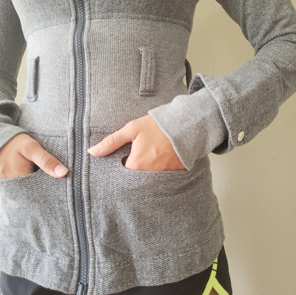 Lululemon Jacket - Picture 5 of 16